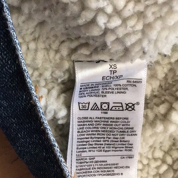 GAP Denim Sherpa Hooded Jacker - Picture 11 of 13